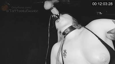 Prawan ayu karo susu sampurna ing gloryhole